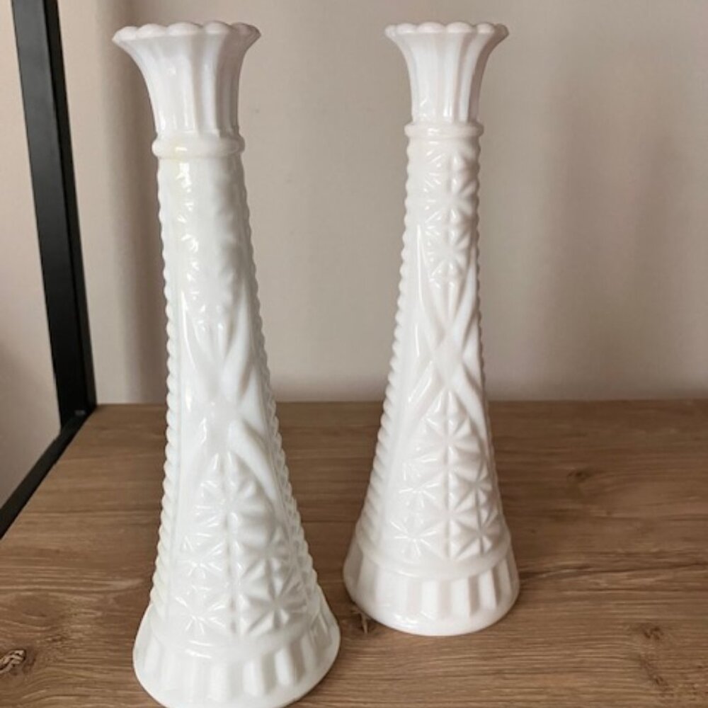 Vintage Anchor Hocking Stars and Bars Milk Glass Vases